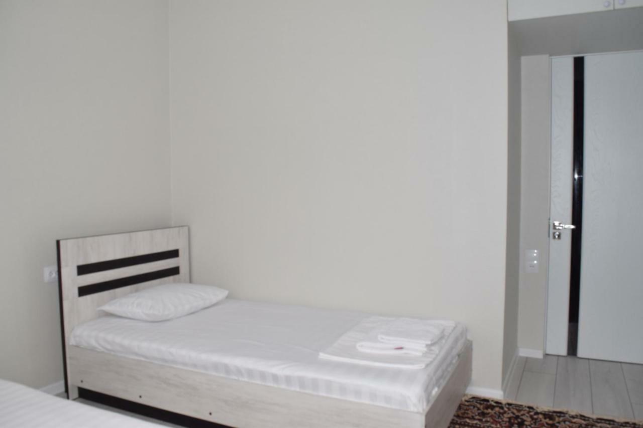 Hostel Sebzor Tashkent Ngoại thất bức ảnh